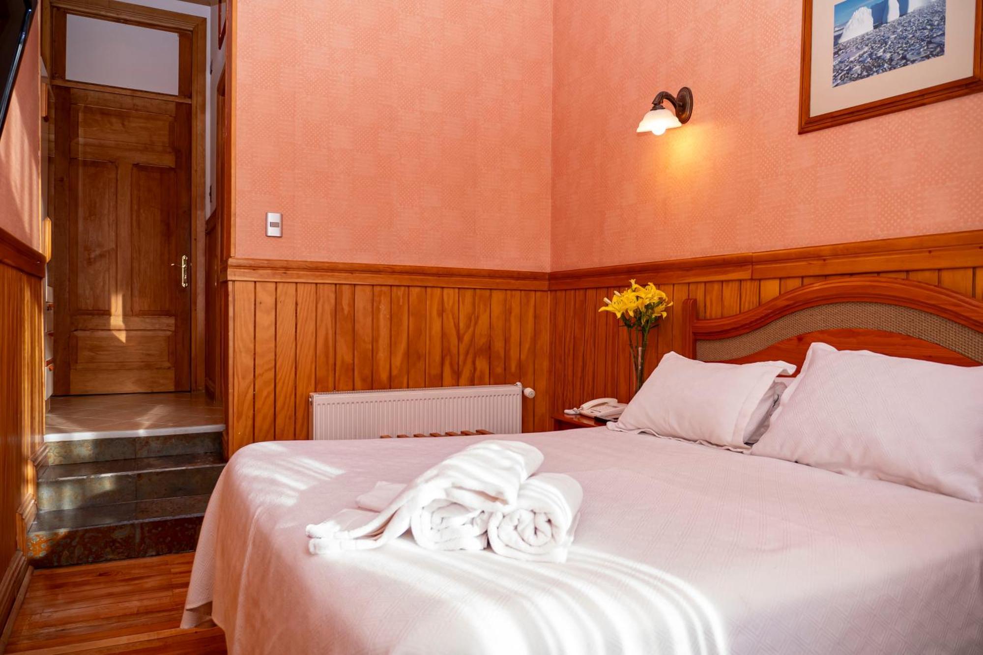 Hotel Plaza Punta Arenas Luaran gambar